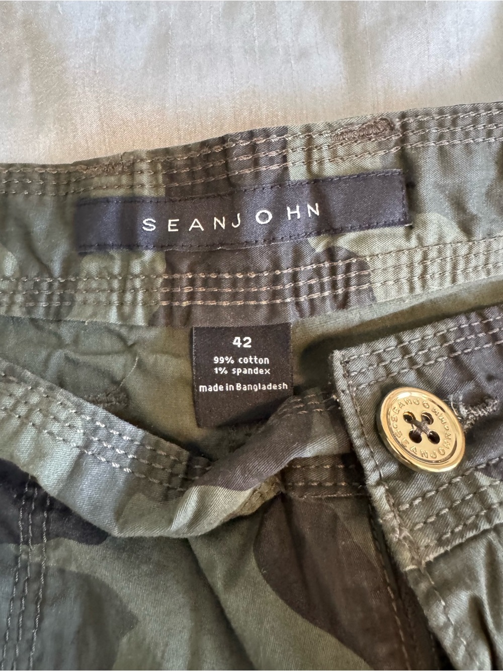 Sean John Men's Camo Cargo Shorts - Olive and Dark Green - Picture 2 of 6